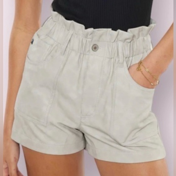 KanCan Pants - NWT KanCan Percy Paperbag Ultra High Rise Shorts Grey Cream size XL